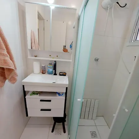 064 Aviacao Beira Vista Mar - 1 Quarto - 15 Metros Da Praia - Wi Fi 300Mbps E Tv Canais A Cabo - Estacionamento Gratuito Praia Grande  Habitación foto
